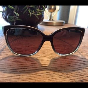 Maui jim sunglasses 🕶 (style is starfish) ⭐️